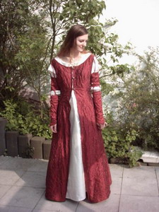 schwarzes kleid